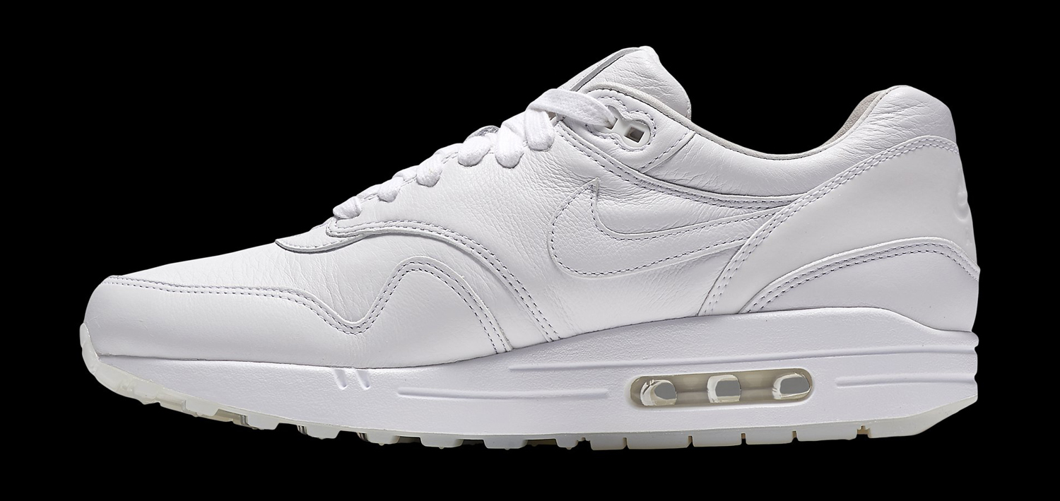 white air max 1s