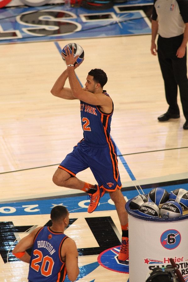 Landry Fields wearing Nike Zoom Kobe VII Knicks