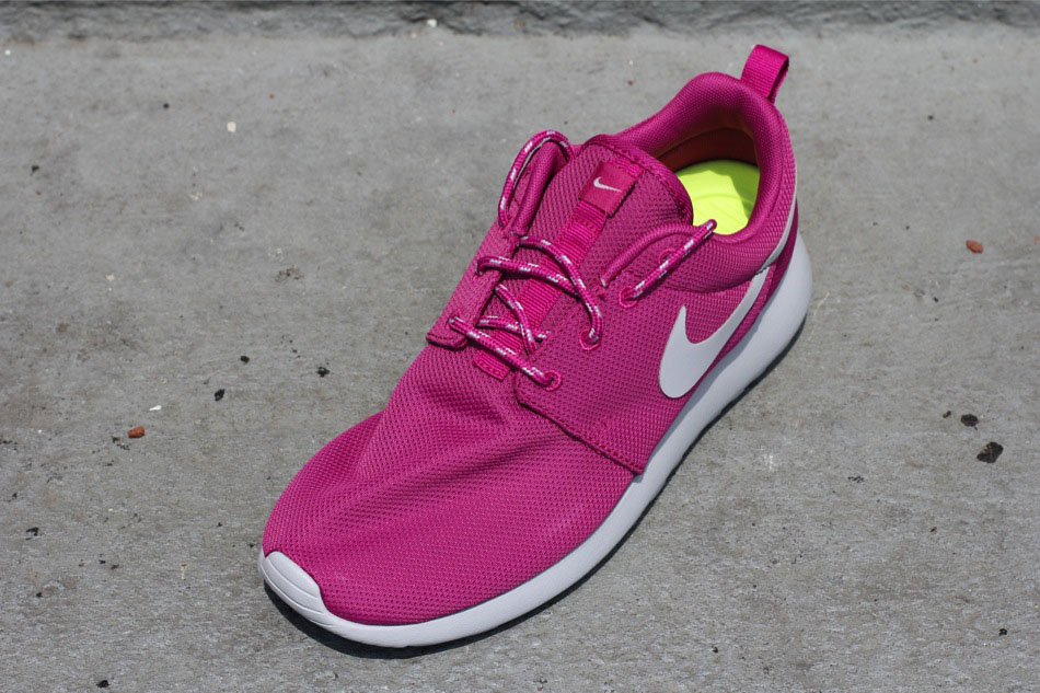 nike roshe pink and grey