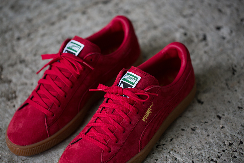 red pumas with gum sole