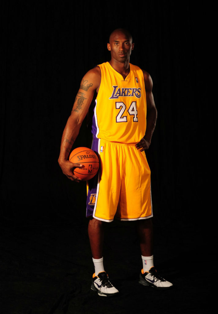 Kobe Bryant wearing Nike Kobe VII