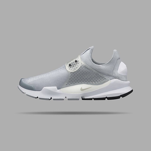 NikeLab Sock Dart Grey (1)