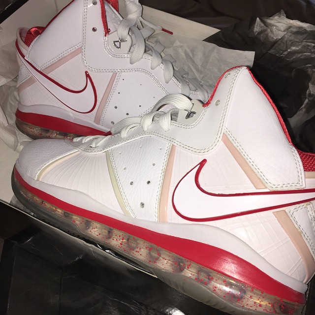 DJ Funk Flex Picks Up Nike LeBron VIII 8 China