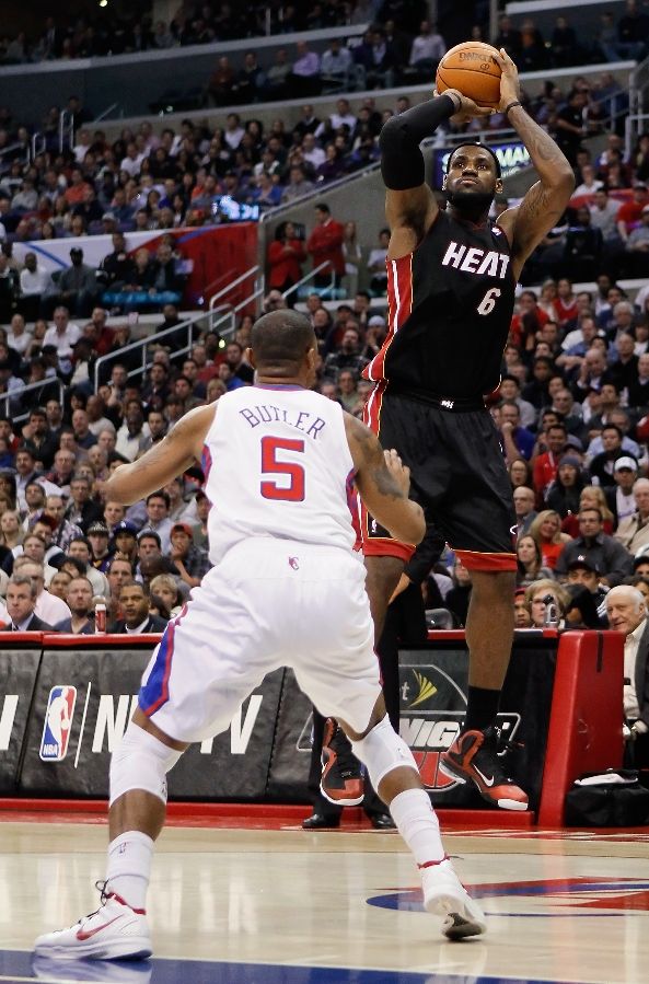 Nike LeBron 9 Black/Red PE NIKEiD (10)