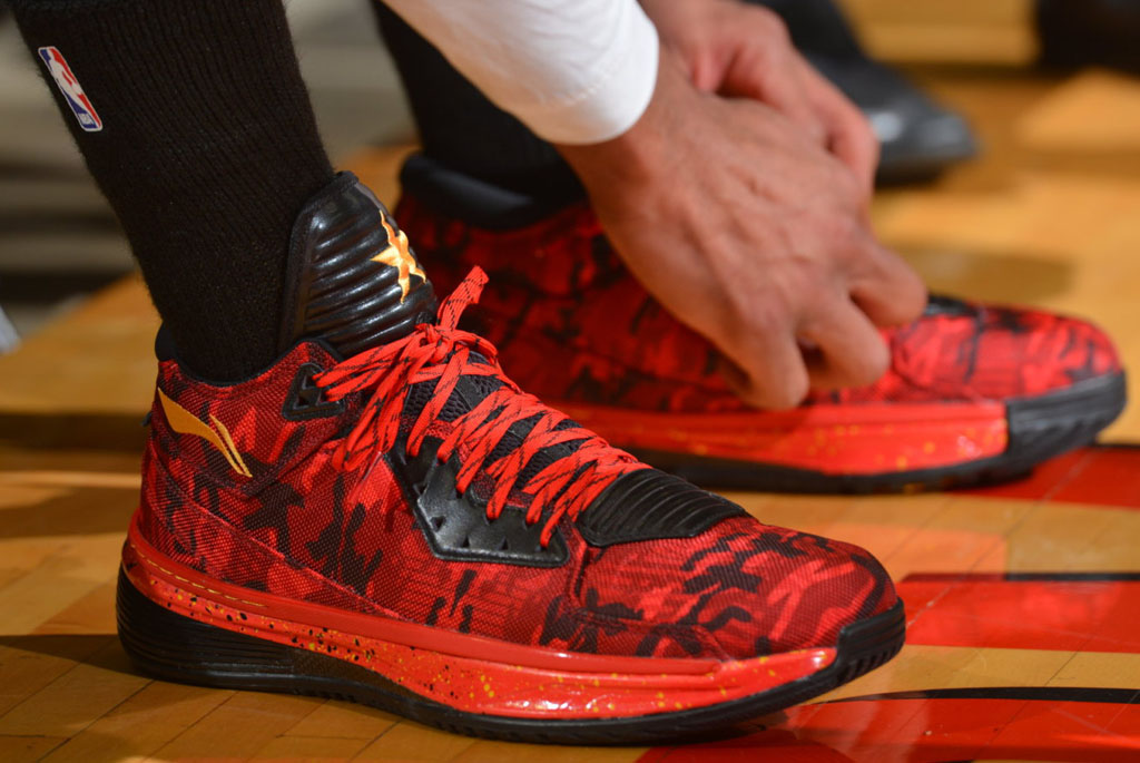 Dwyane Wade Wears 'Lei Feng' Li-Ning 