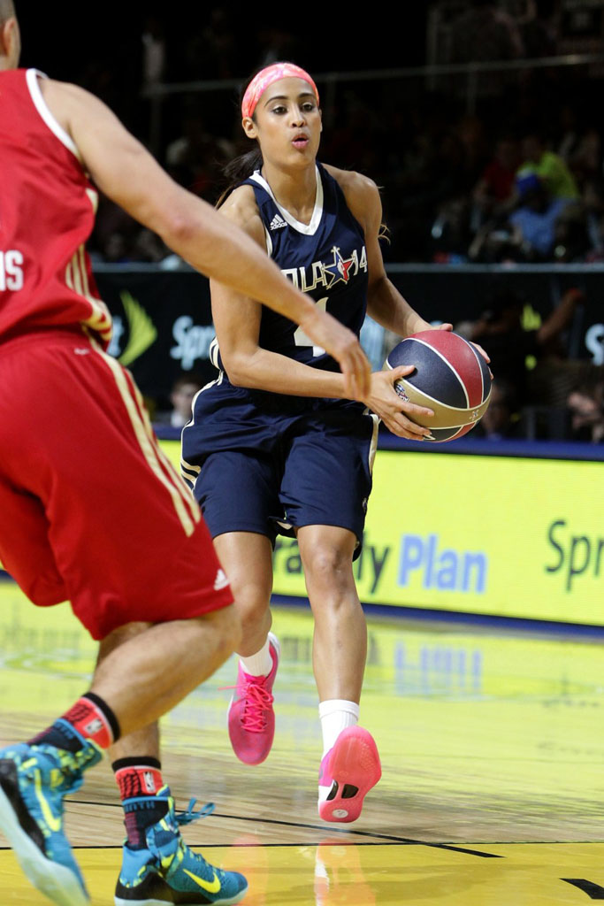 Skylar Diggins wearing Nike Kobe 8 System Kay Yow