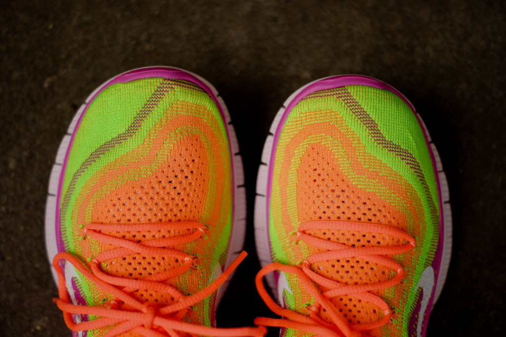 Nike free flyknit cheap 5.0 rainbow womens orange