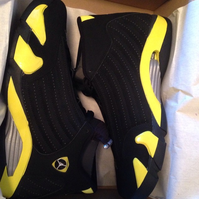 Warren Sapp Picks Up Air Jordan XIV 14 Thunder