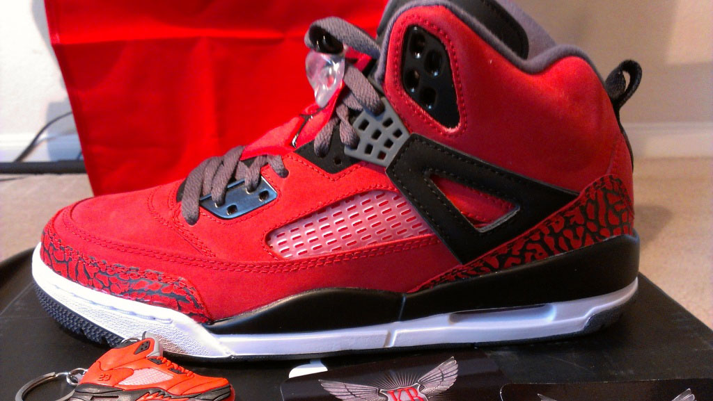 jordan spizike red and white