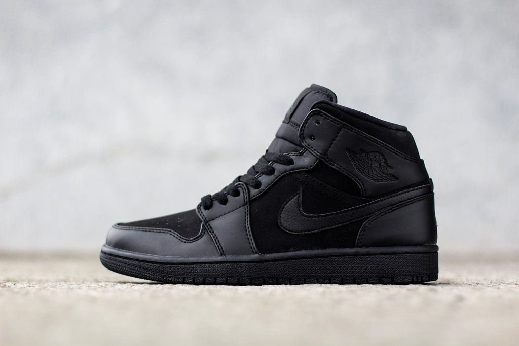 Murdered Out Air Jordan 1 Mid | Sole 