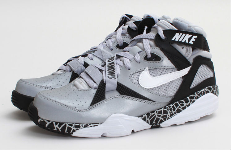 raiders nike air max