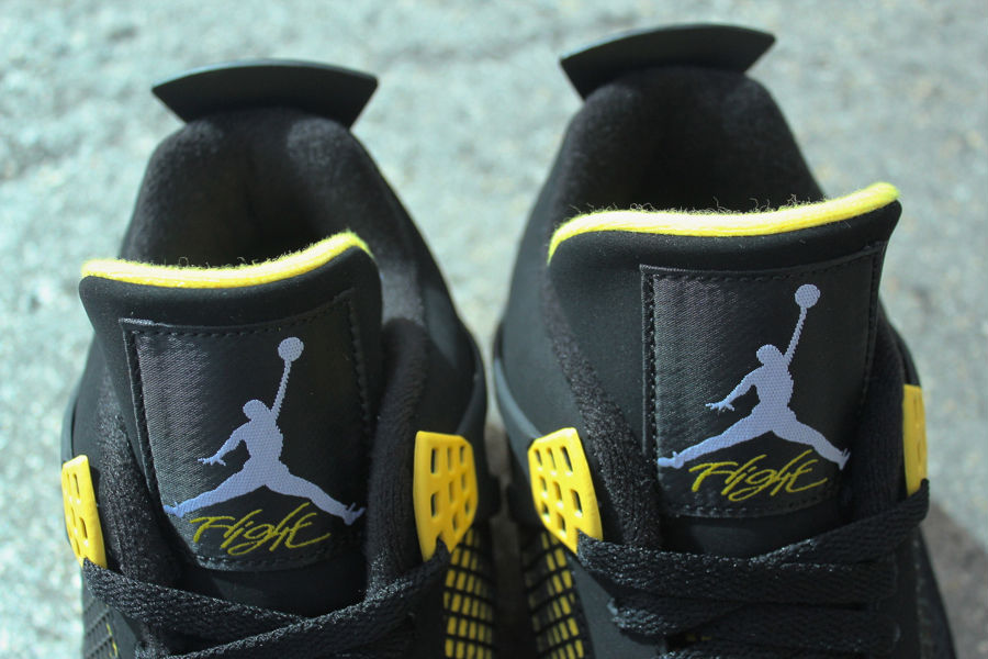 Jordan iv outlet thunder