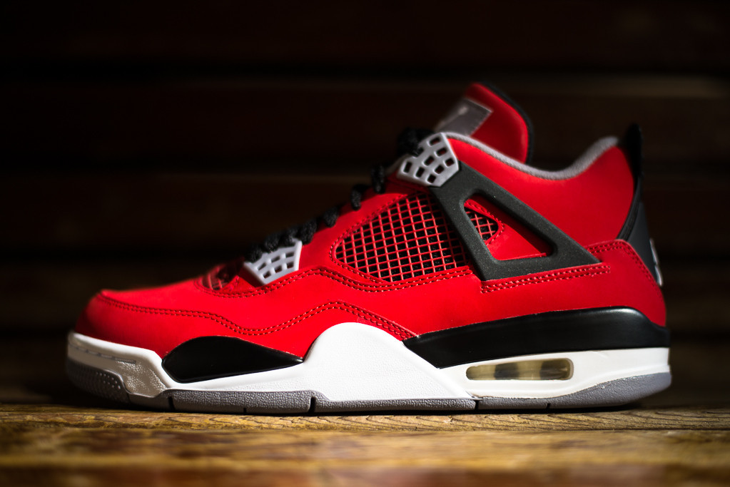 jordan 4 retro nere e rosse