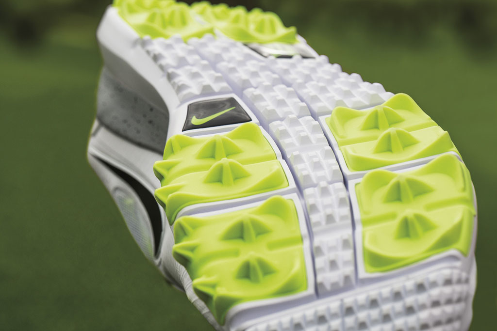 Nike TW '14 Mesh — Tiger Woods' New Breathable Golf Shoe | Sole Collector