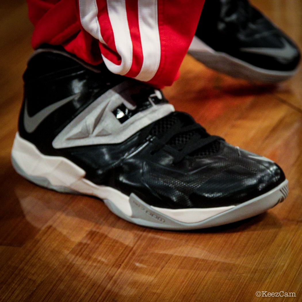 SoleWatch // Up Close At Barclays for Nets vs Clippers - DeAndre Jordan wearing Nike Zoom Soldier 7