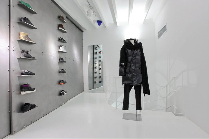 Adidas originals flagship shop store milan milano