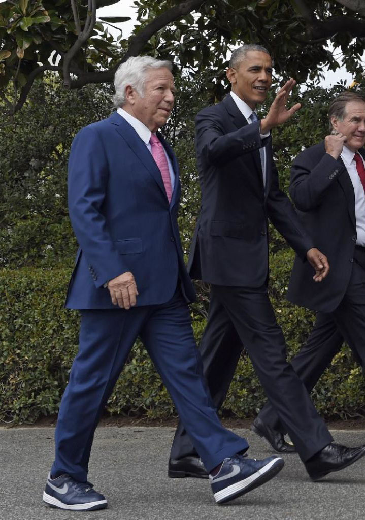Robert Kraft wearing the Nike Lunar Force 1 'Patriots' at the White House (1)