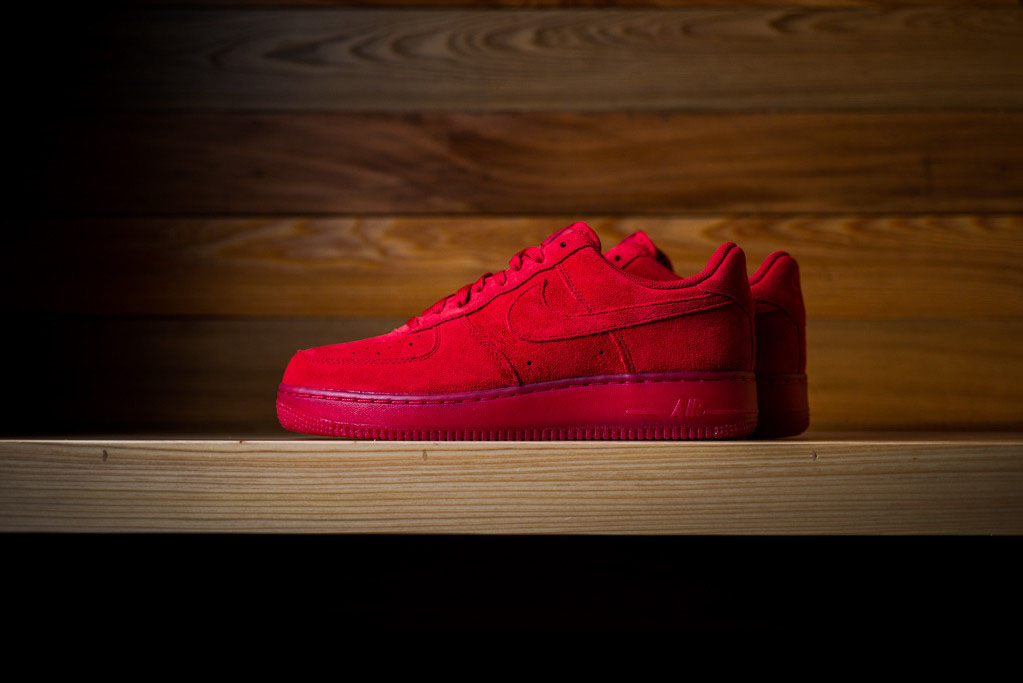 Red Suede' Nike Air Force 1 Low 