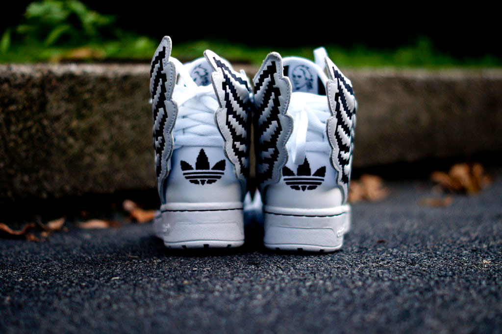 adidas jeremy scott pixel wings