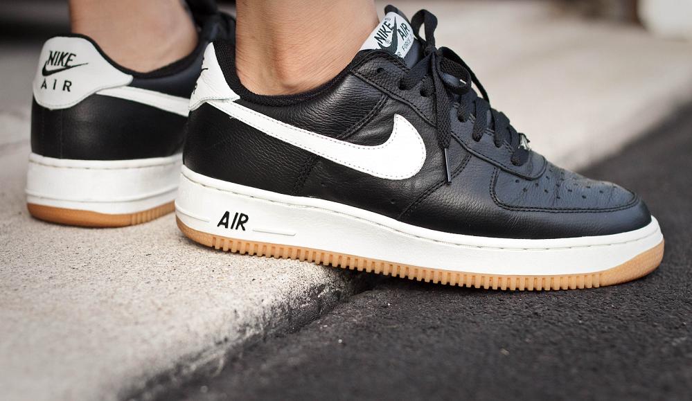 air force 1 black white gum sole