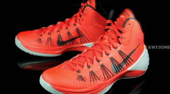 red hyperdunks 2013