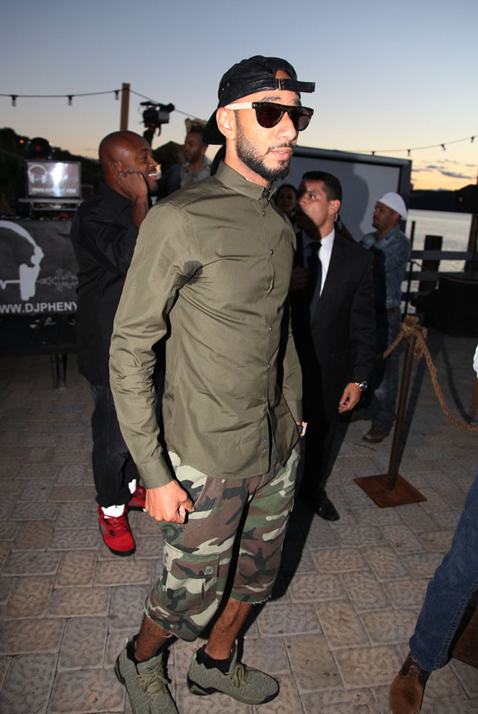 Swizz Beatz wearing Reebok Kamikaze II Reignman Camo (1)