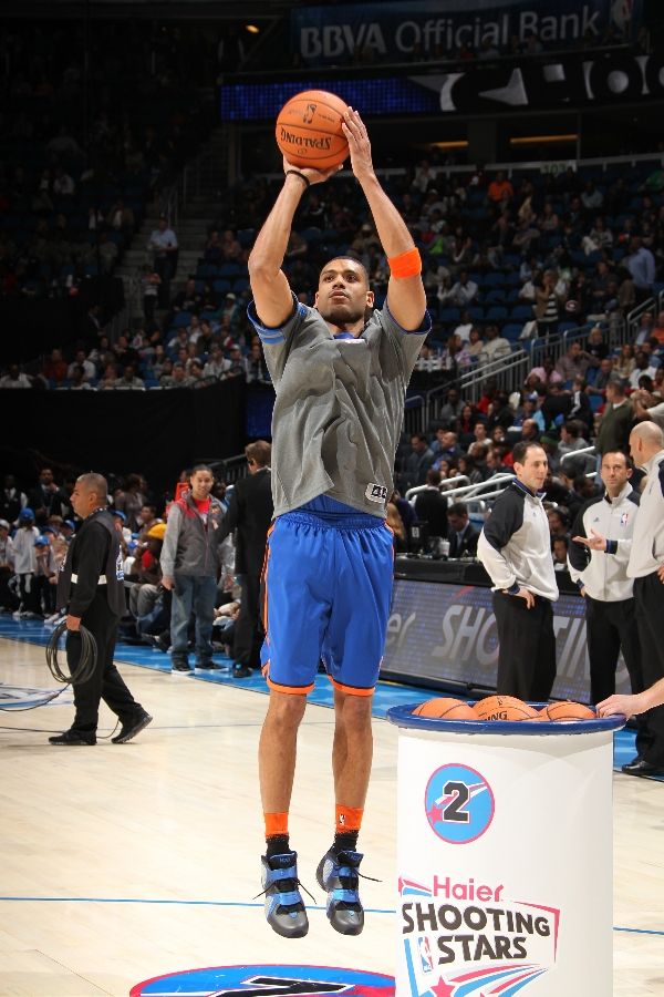 Allan Houston wearing Nike Air Flightposite III 3