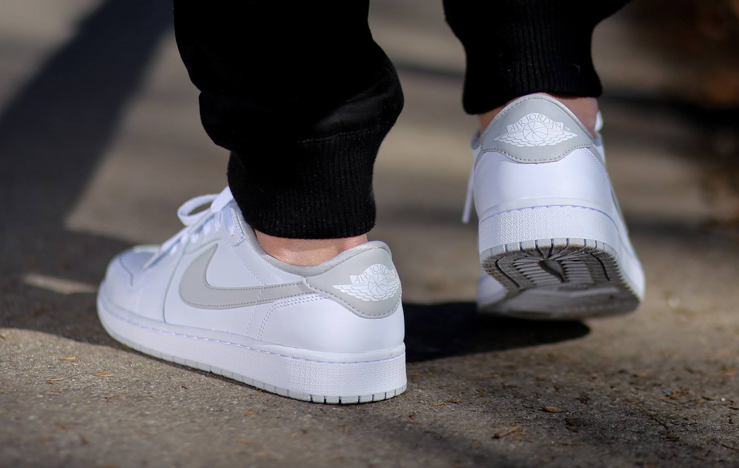 nike air jordan 1 retro low white