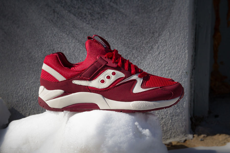 Saucony Grid 9000 - Red/Off-White 