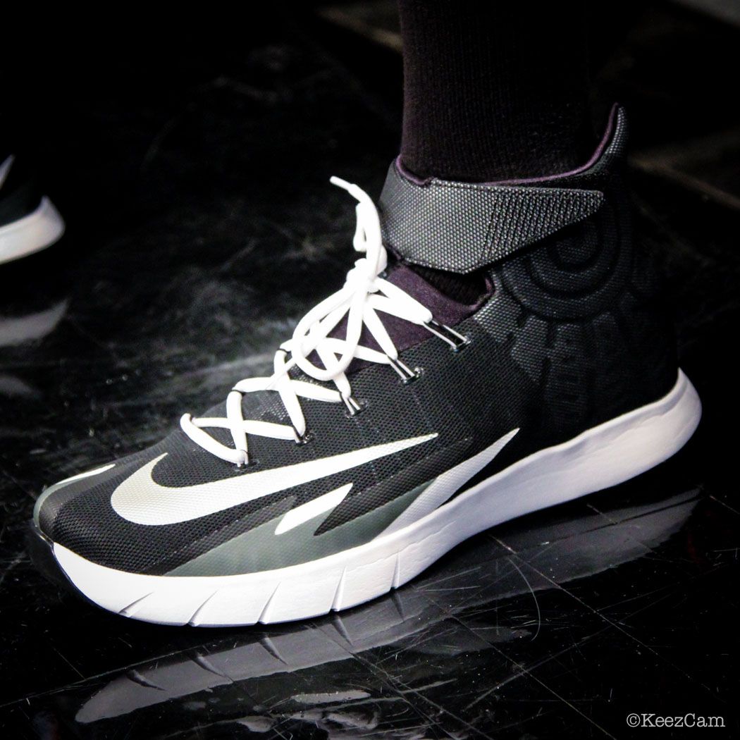 Patrick Patterson wearing Nike Zoom HyperRev