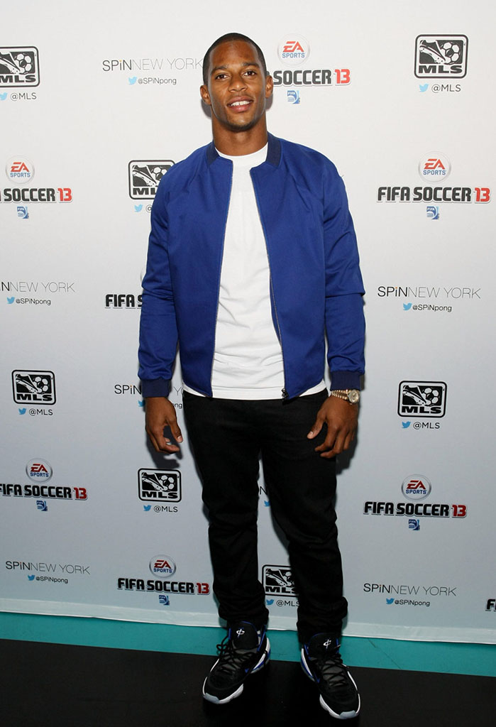 Victor Cruz wearing Nike Air Penny V Orlando Magic (5)