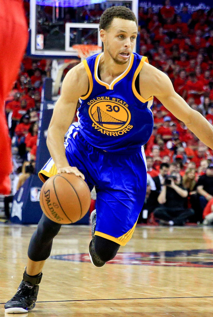#SoleWatch: Stephen Curry Leads Historic Comeback in the 'MI30' Under ...