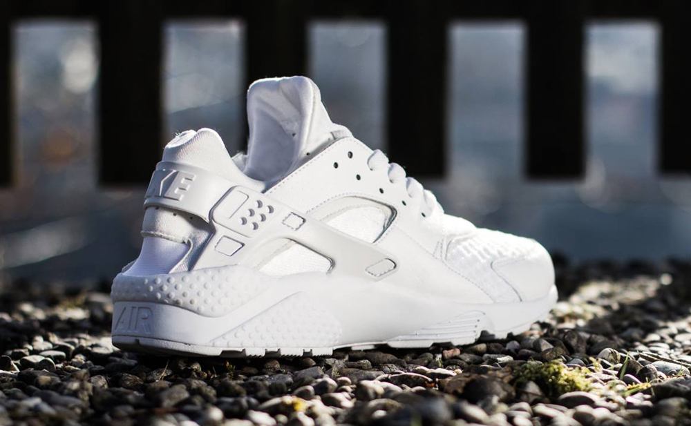 air huarache all white