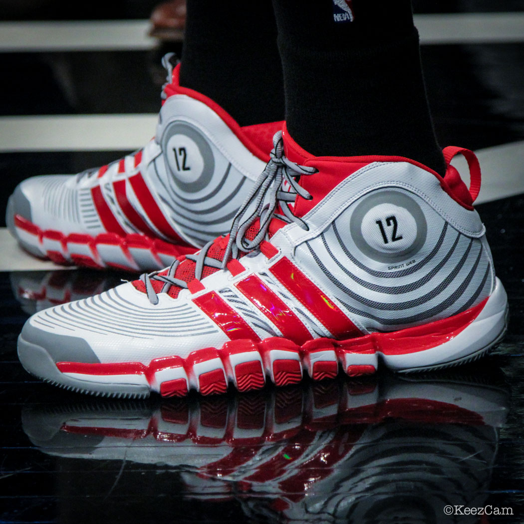 Dwight Howard wearing adidas D Howard 4 PE (2)