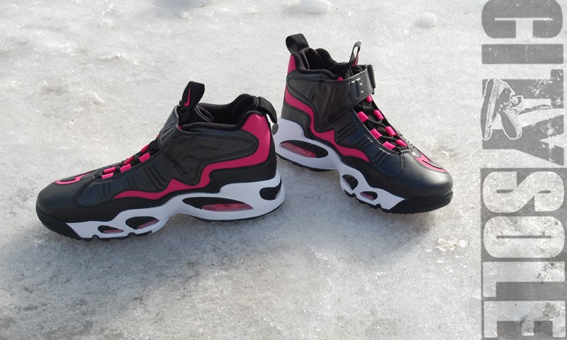 ken griffey jr shoes pink and black