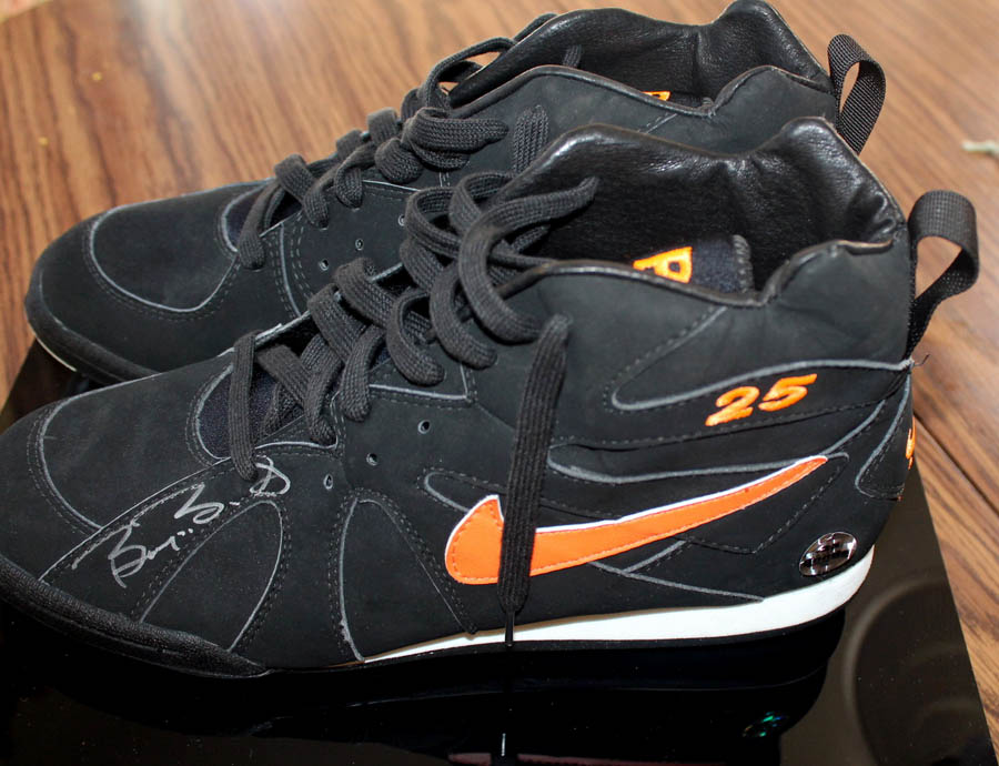 Ken Griffey's Original Nike Air Diamond Fury Colorway Is Back 