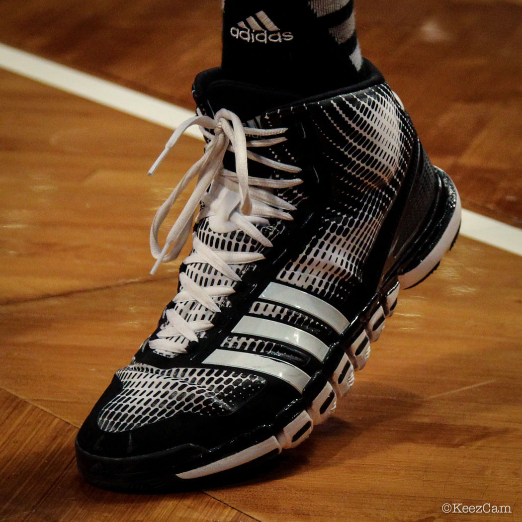 Sole Watch // Up Close At Barclays for Nets vs Knicks | Sole Collector