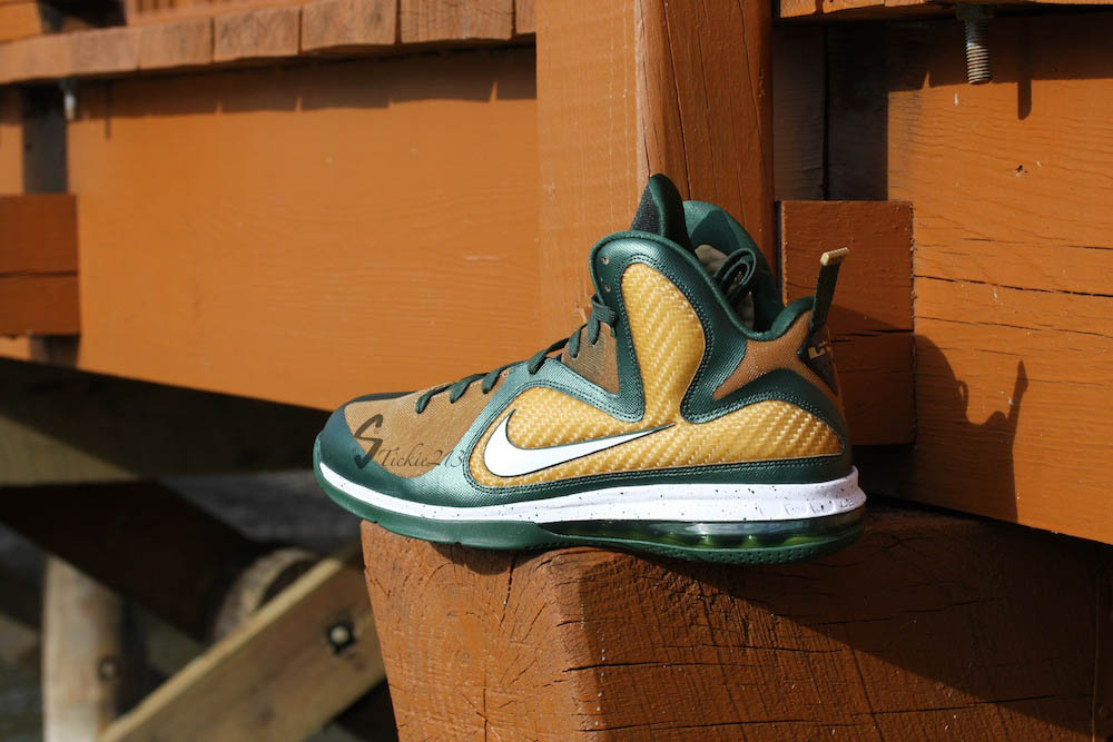 Nike LeBron 9 IX SVSM Saint Vincent Saint Mary PE Away (3)