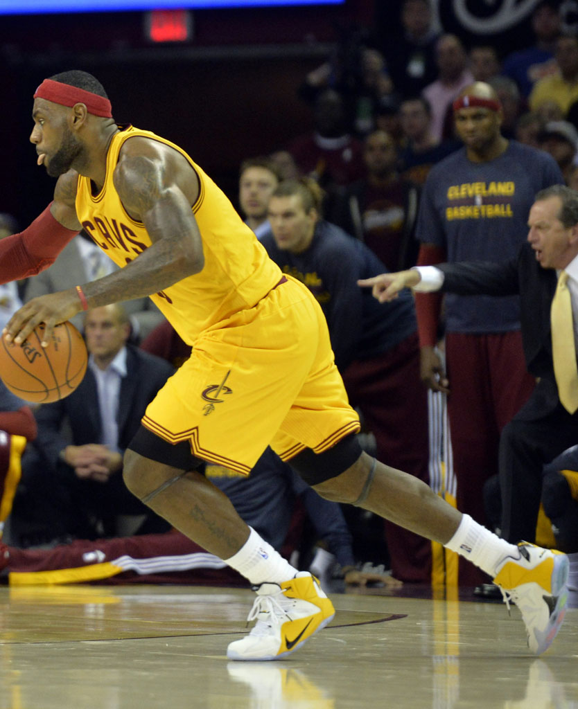 LeBron James wearing Nike LeBron XII 12 Cavs Home PE (4)