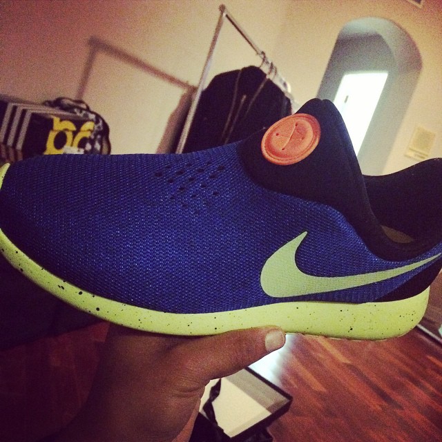 Chris Brown Picks Up Nike Roshe Run Slip-On Rio