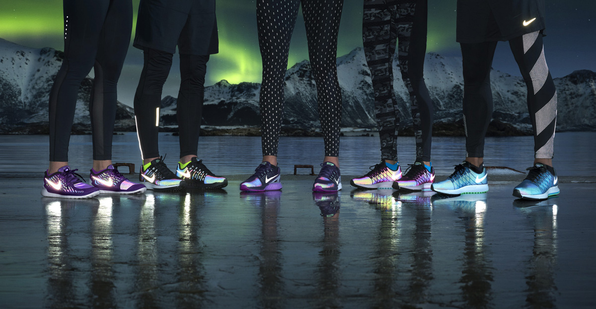 nike running shoes with reflectors