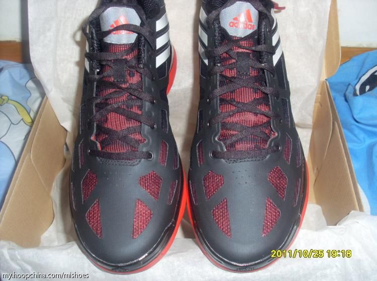 Take-up Upset Look back Adidas Crazylight Low Derrick rose | Sole Collector