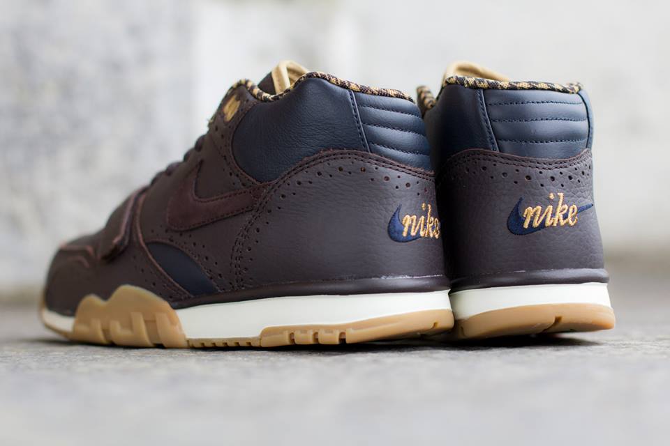 Nike Air Trainer 1 Mid Premium QS Brogue heel detail