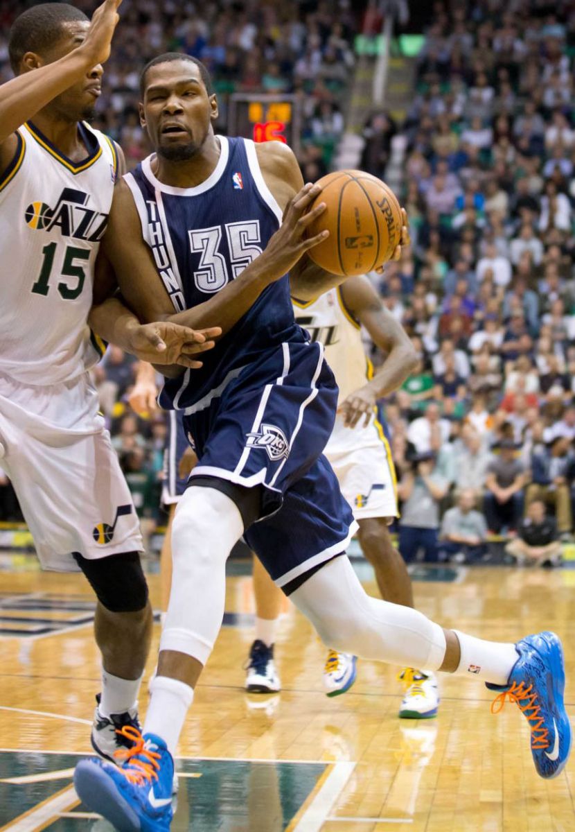 Nba Sneaker Watch Kevin Durant Wears New Nike Kd V Colorway Sole Collector 