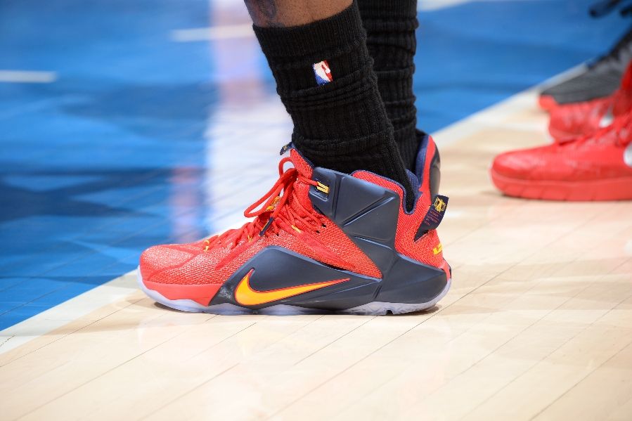 lebron james scarpe 2015