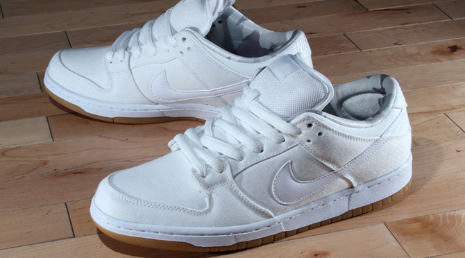 nike dunk low white gum