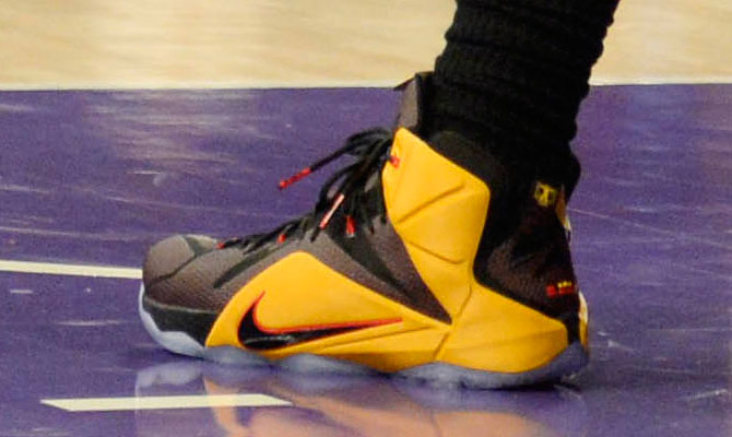 lebron shoes yellow and black