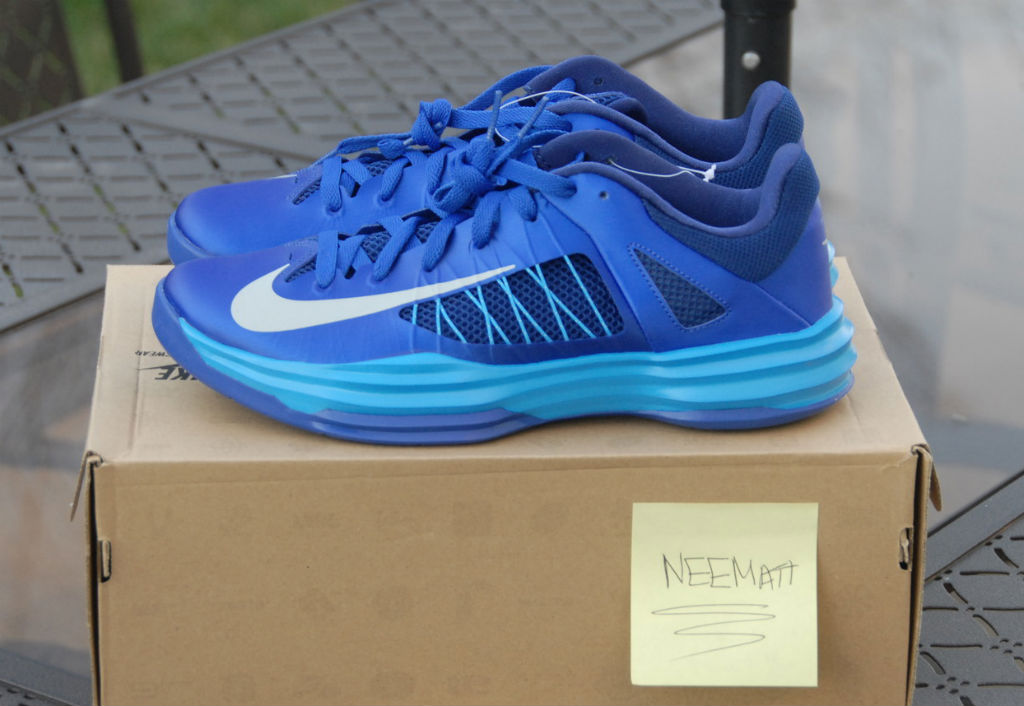 Nike hyperdunk low store blue