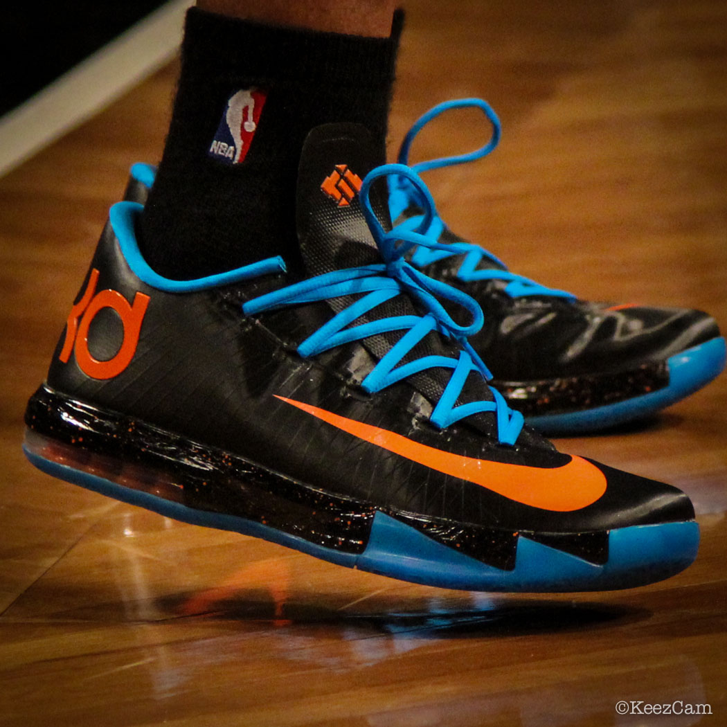 Derek Fisher wearing Nike KD 6 Away