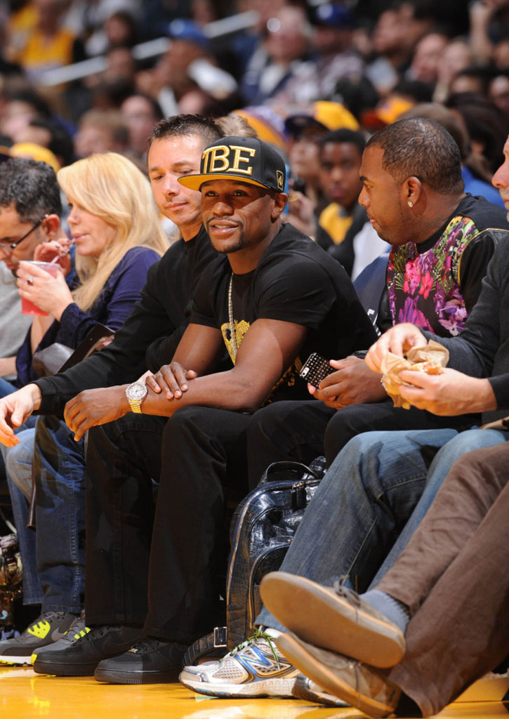 Floyd Mayweather wearing Nike Lunar Force 1 Black